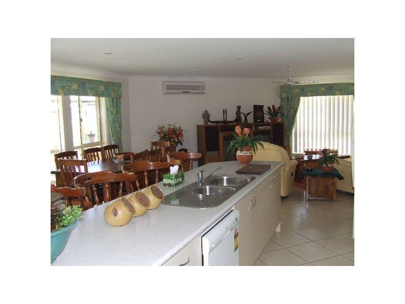 Sandstone Point QLD 4511
