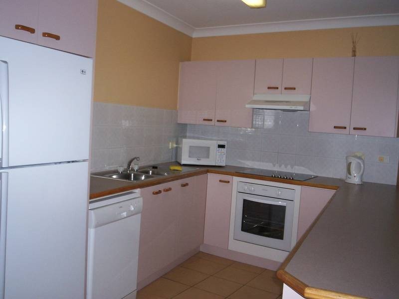 3/5 Wattle Ave, Bribie Island QLD 4507