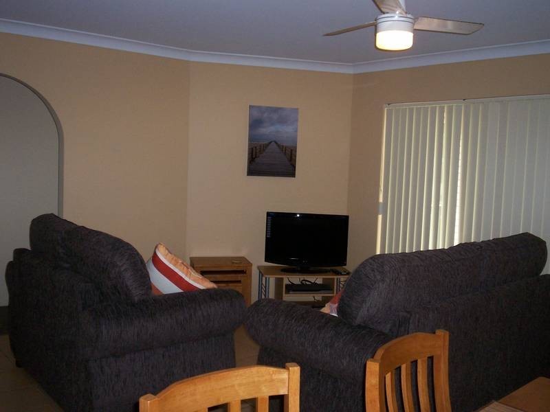 3/5 Wattle Ave, Bribie Island QLD 4507