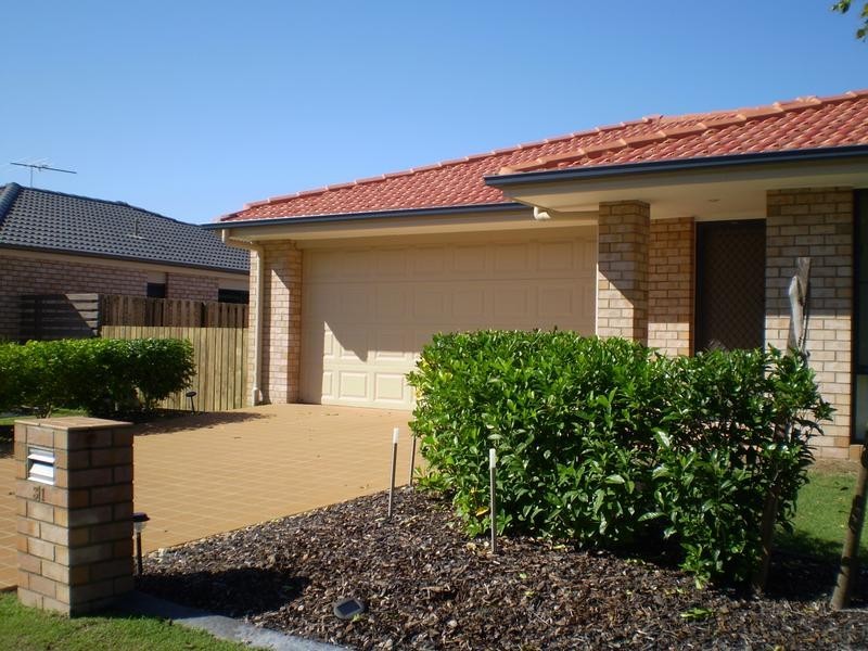 31 Eimeo, Sandstone Point QLD 4511