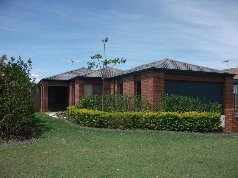 19 Eimeo, Sandstone Point QLD 4511