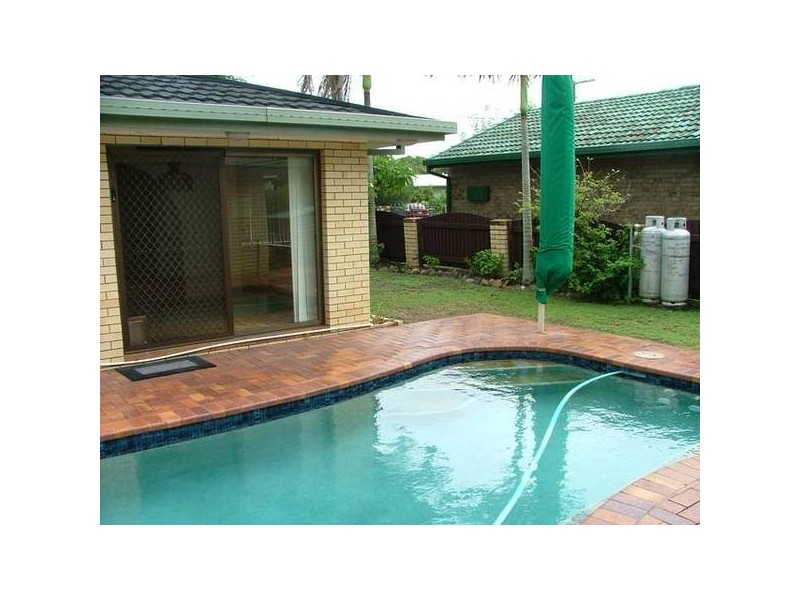 4 Heron Street, Woorim, Bribie Island QLD 4507