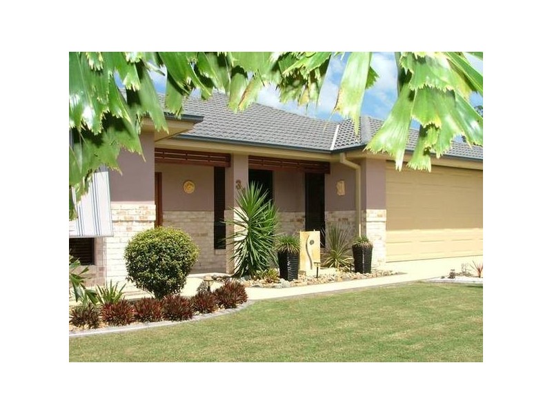 Sandstone Point QLD 4511