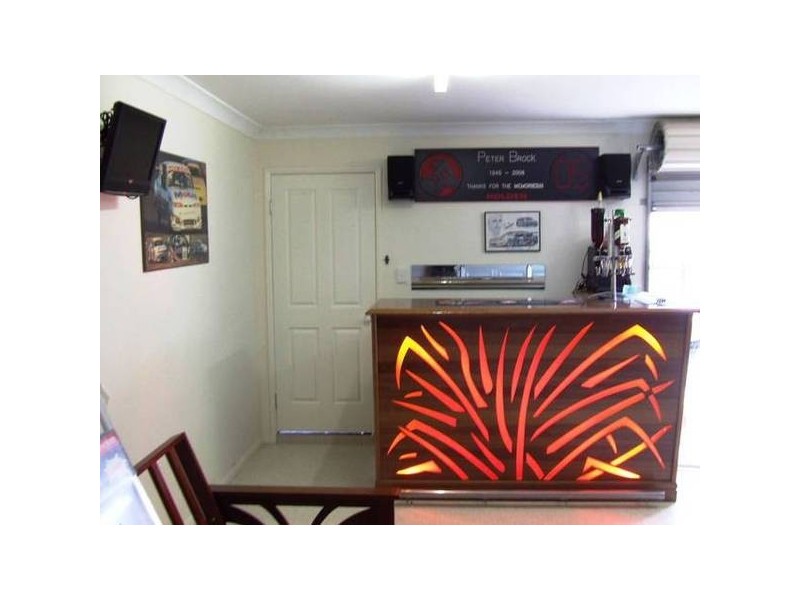 Sandstone Point QLD 4511