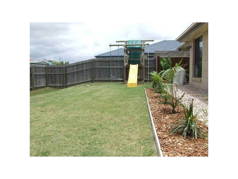 Sandstone Point QLD 4511