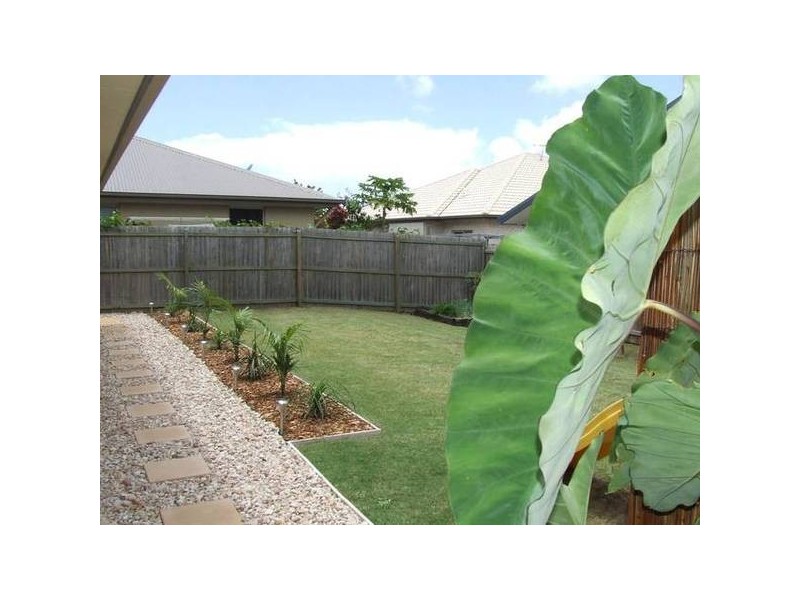 Sandstone Point QLD 4511