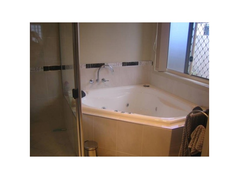 Sandstone Point QLD 4511