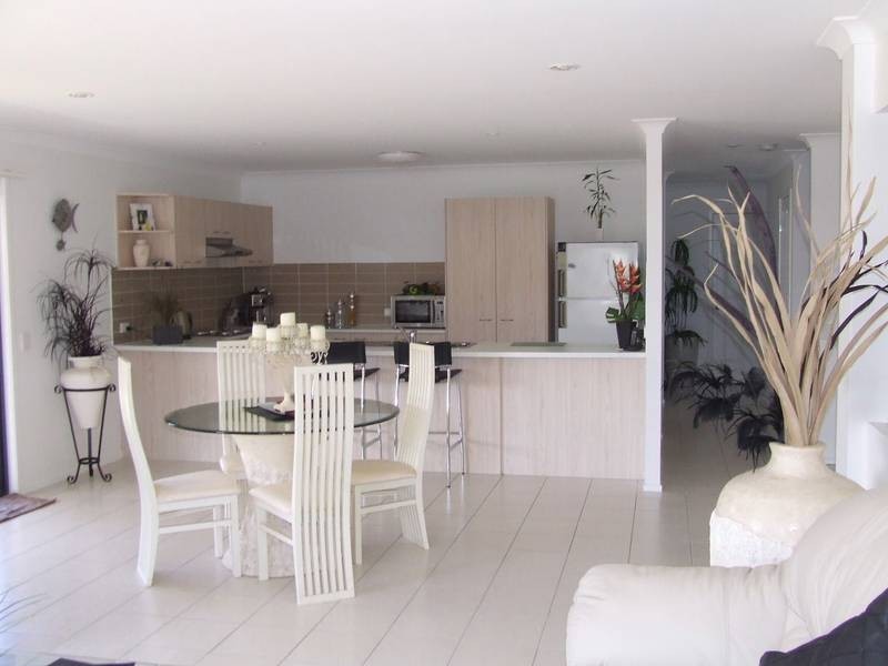 Sandstone Point QLD 4511