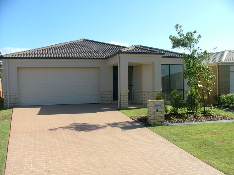 8 Ellis, Sandstone Point QLD 4511