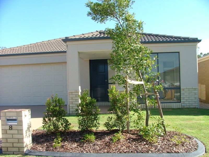 8 Ellis, Sandstone Point QLD 4511