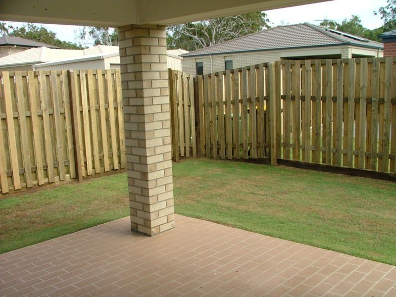 8 Ellis, Sandstone Point QLD 4511