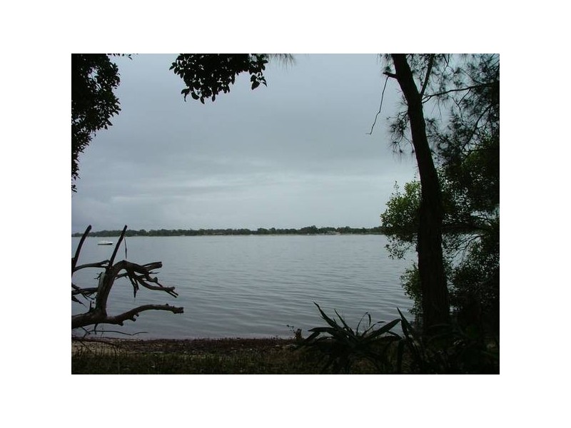 Sandstone Point QLD 4511