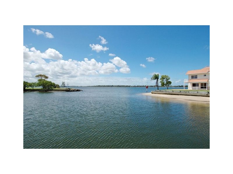 Sandstone Point QLD 4511