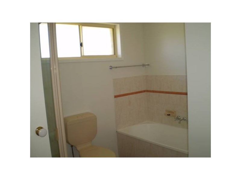 2 Beagle Ave, Bribie Island QLD 4507