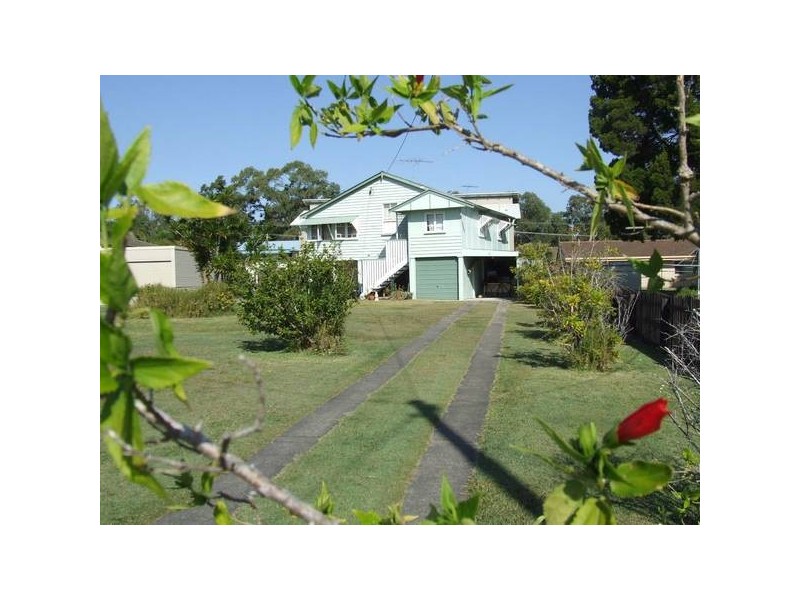 14 Hall Avenue, Bribie Island QLD 4507