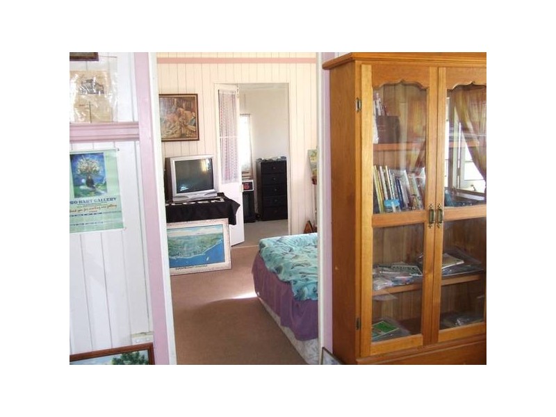 14 Hall Avenue, Bribie Island QLD 4507