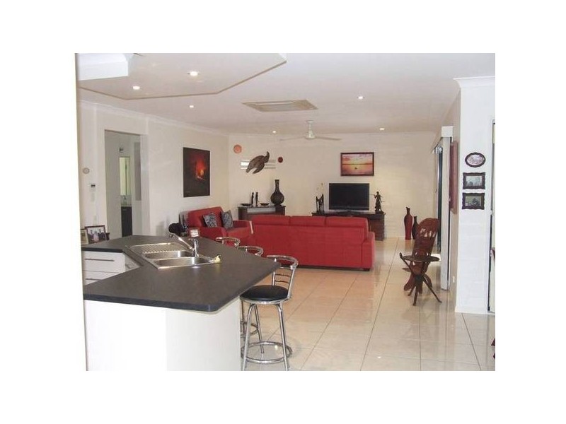 Sandstone Point QLD 4511