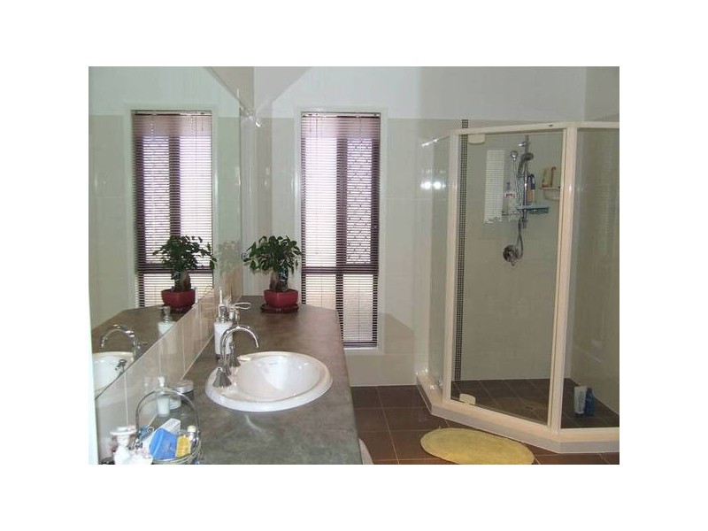 Sandstone Point QLD 4511