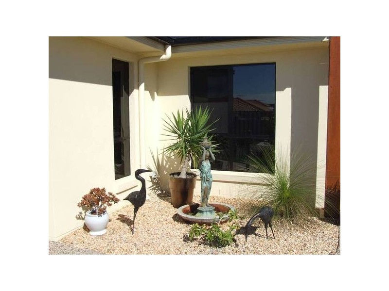 Sandstone Point QLD 4511