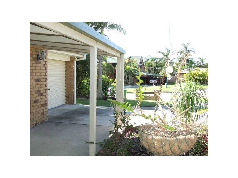 Sandstone Point QLD 4511