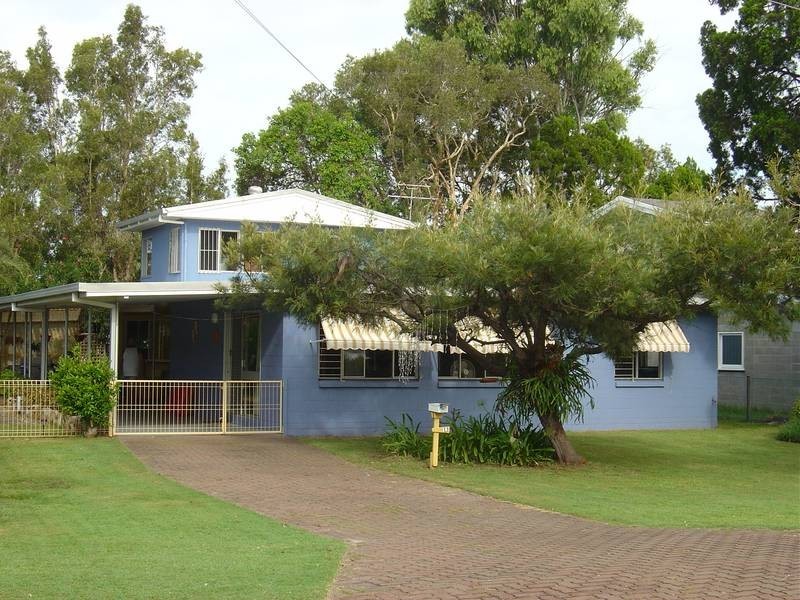 11 Solander Esplanade, Bribie Island QLD 4507 Bribie Island First National Real Estate Leased