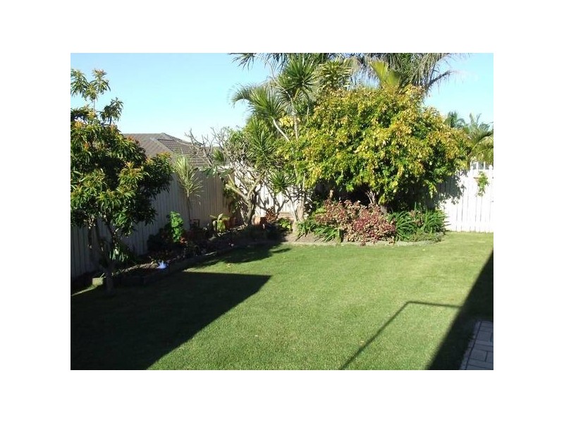 Sandstone Point QLD 4511