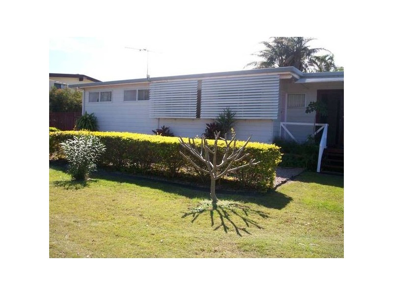 101 Boronia, Bribie Island QLD 4507