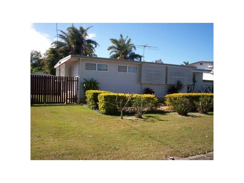 101 Boronia, Bribie Island QLD 4507