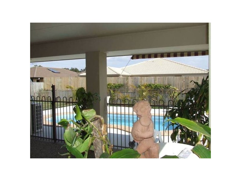 Sandstone Point QLD 4511