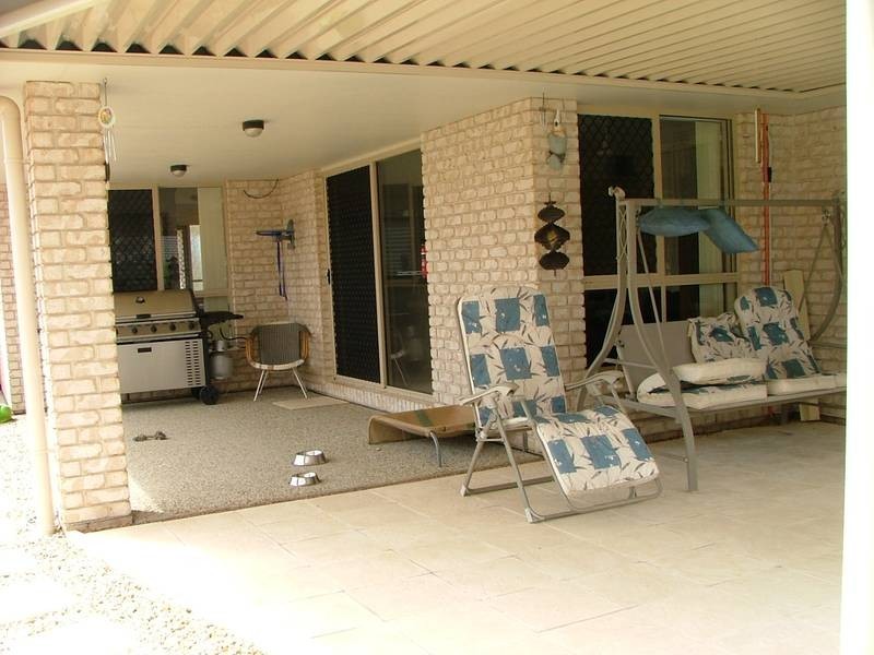 4 Cremorne Court, Sandstone Point QLD 4511