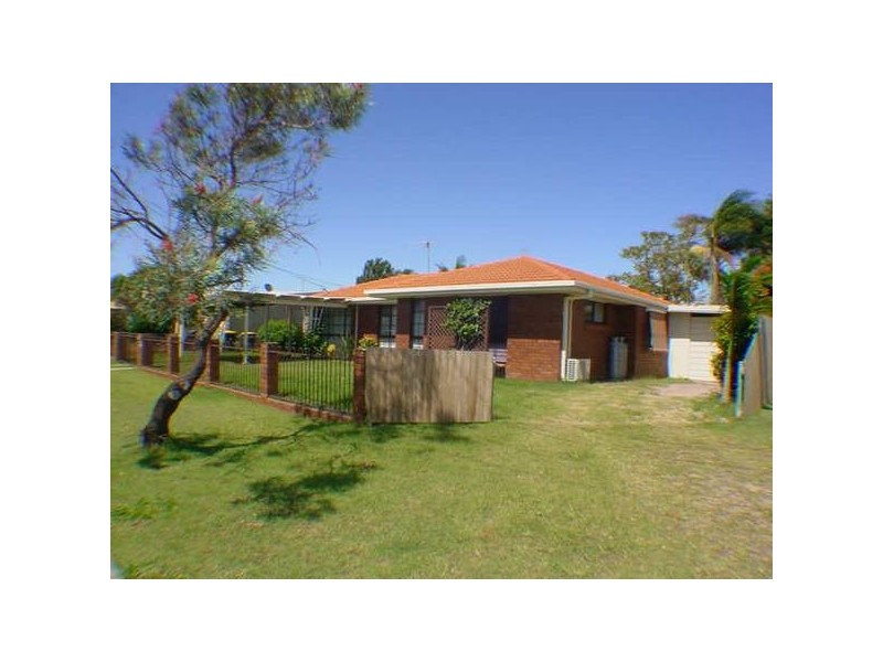 18 Yorkshire Drive, Bribie Island QLD 4507