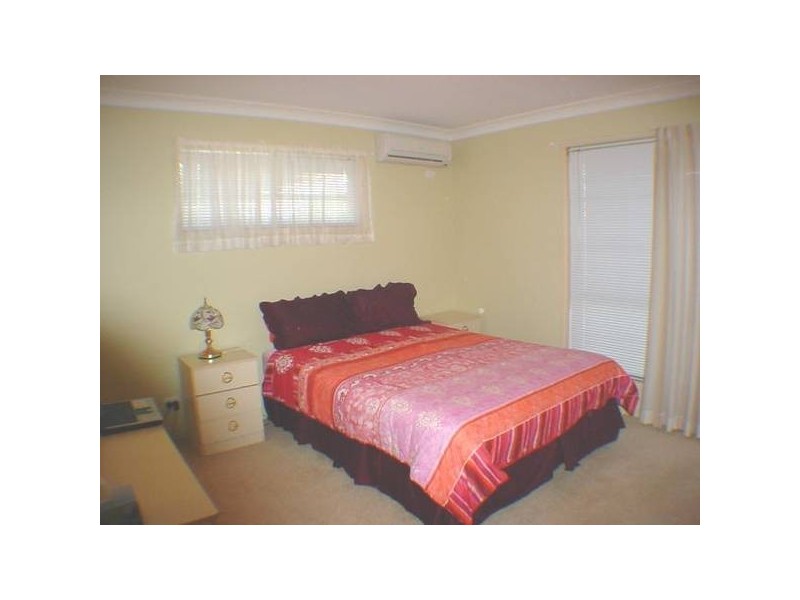 18 Yorkshire Drive, Bribie Island QLD 4507