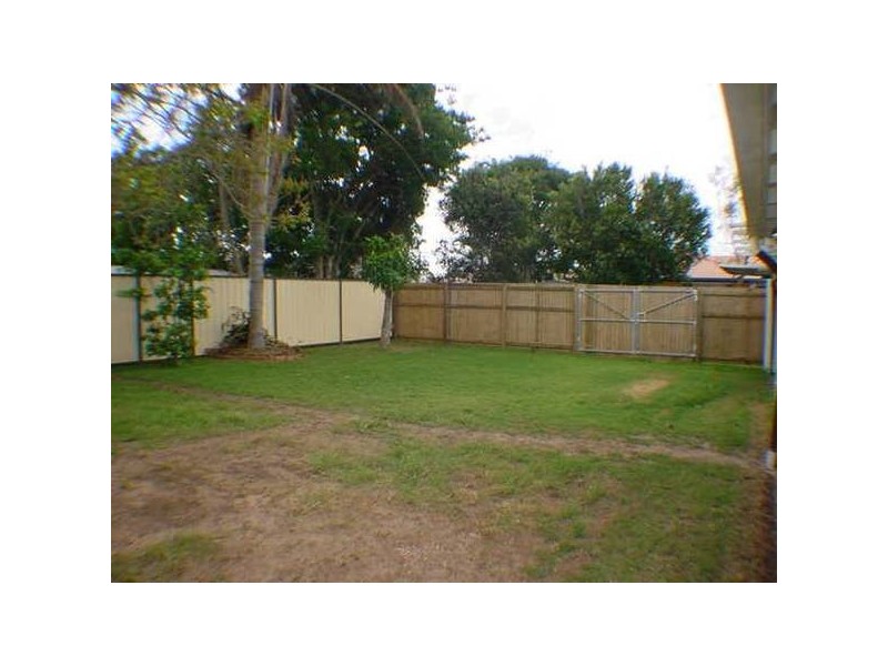 18 Yorkshire Drive, Bribie Island QLD 4507