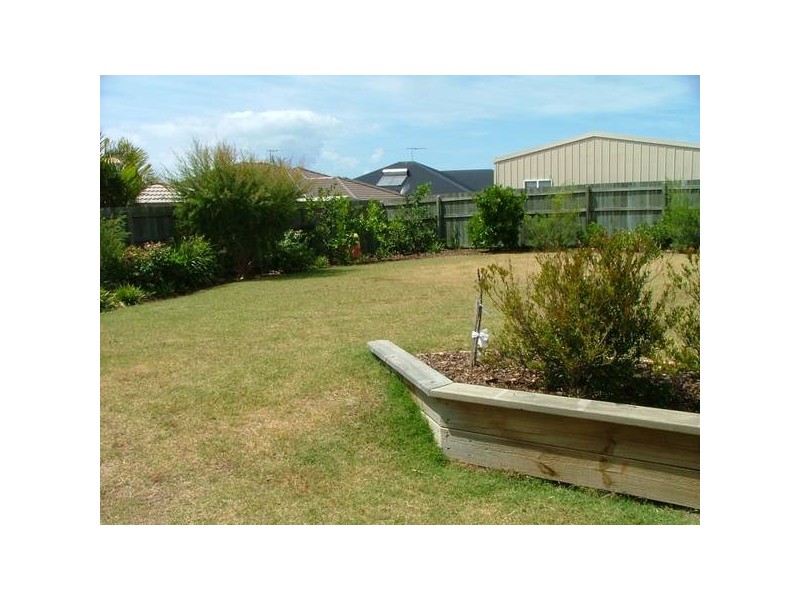Sandstone Point QLD 4511