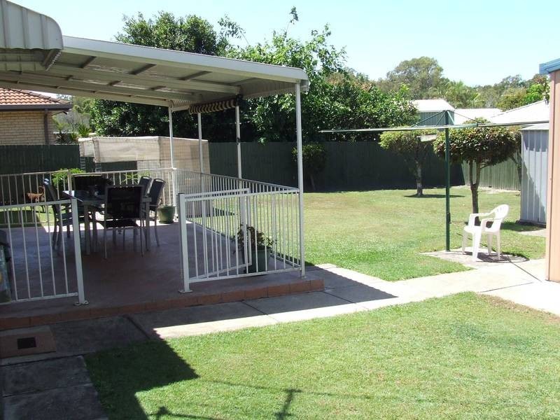 63 Bestman Road East, Sandstone Point QLD 4511