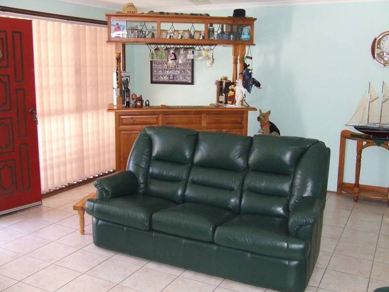 63 Bestman Road East, Sandstone Point QLD 4511