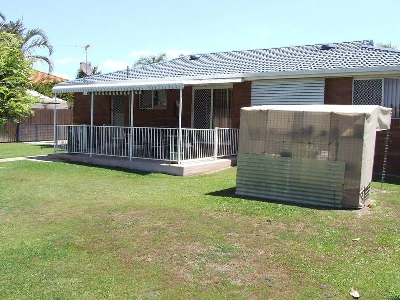 63 Bestman Road East, Sandstone Point QLD 4511