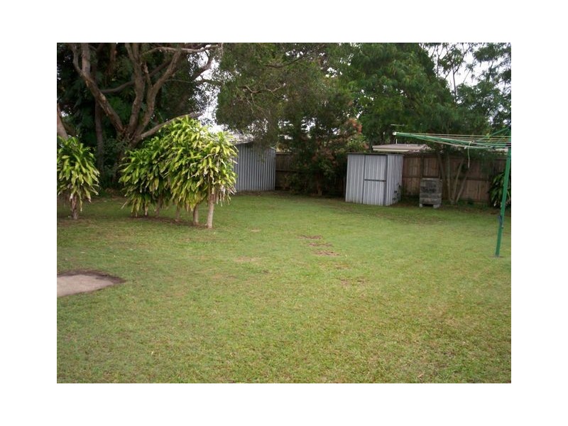 13 Lyrebird St, Bongaree QLD 4507