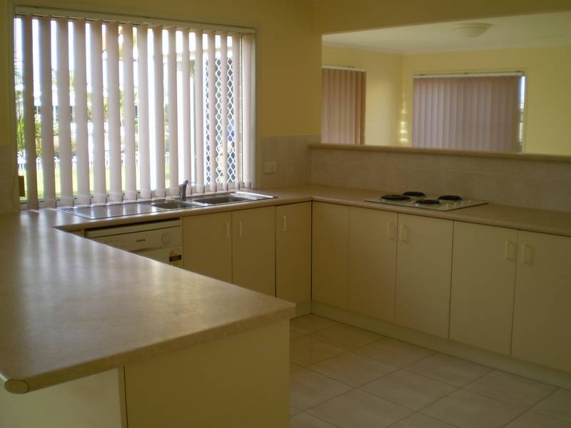 14 Tasman Court, Banksia Beach QLD 4507