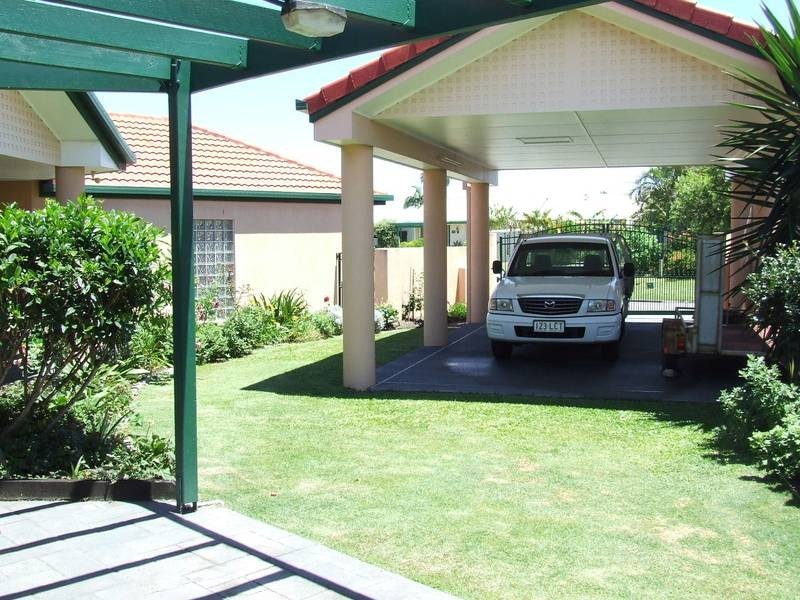 Sandstone Point QLD 4511