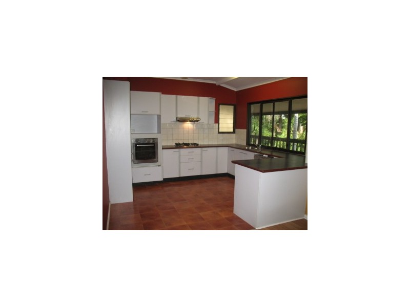 8 Gill Road, Broome WA 6725