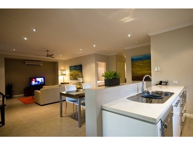 1/7 Haas Street, Broome WA 6725