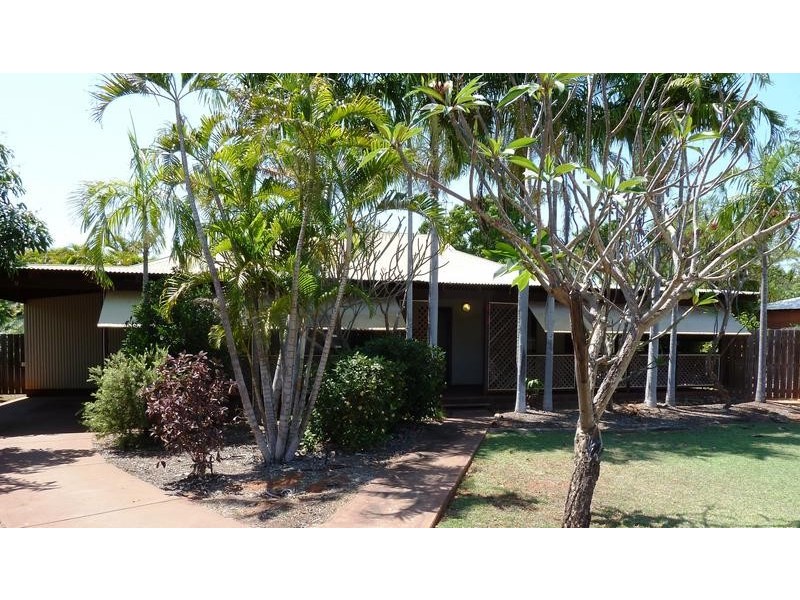 9 Stainton Place, Cable Beach WA 6726