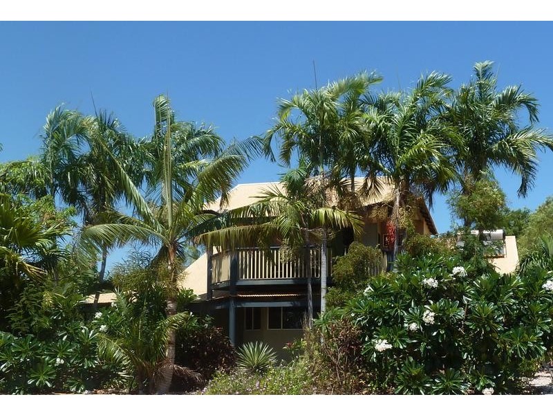 1 Howe Drive, Cable Beach WA 6726