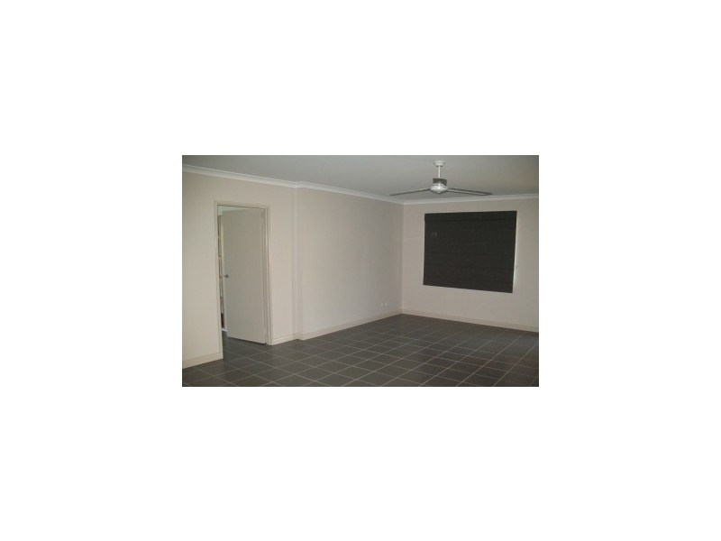 12B Pelcan Gardens, Broome WA 6725