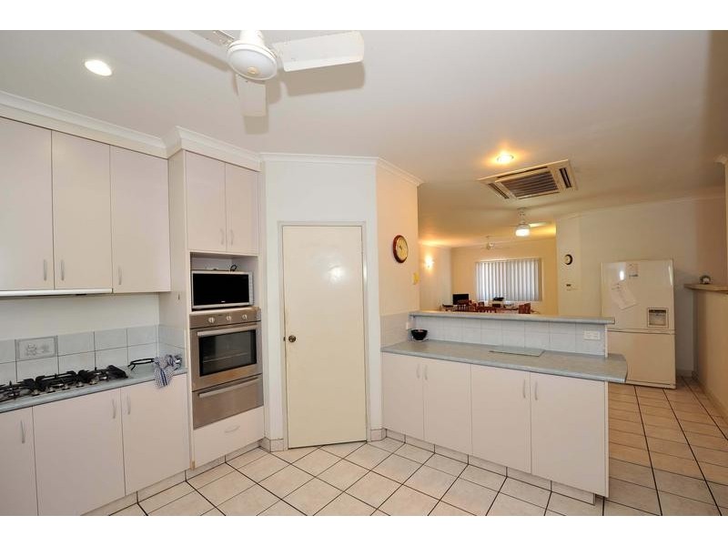 8 Knot Grove, Djugun WA 6725