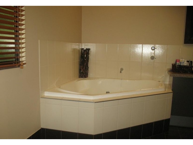 10 Quoll Way, Djugun WA 6725