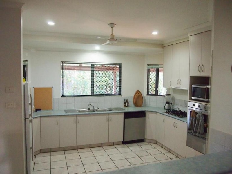 8 Knot Grove, Djugun WA 6725