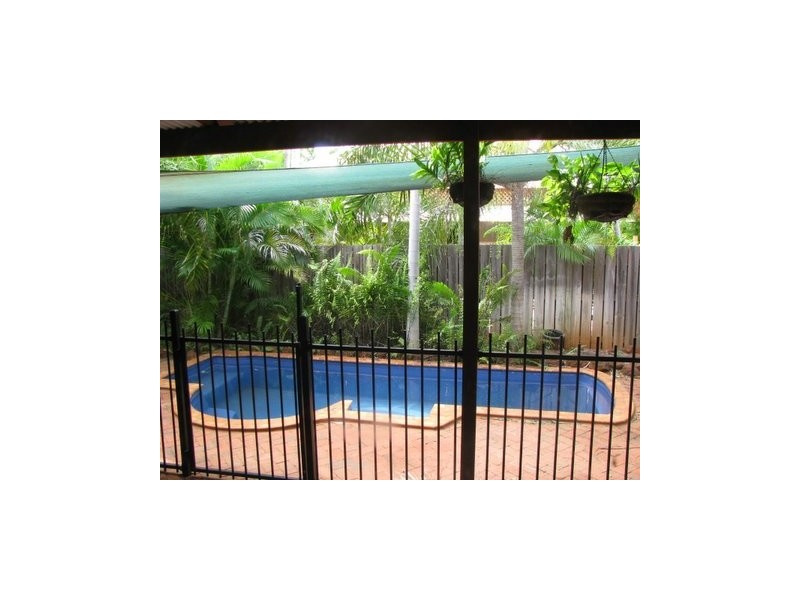 1/2 Smirnoff Place, Cable Beach WA 6726