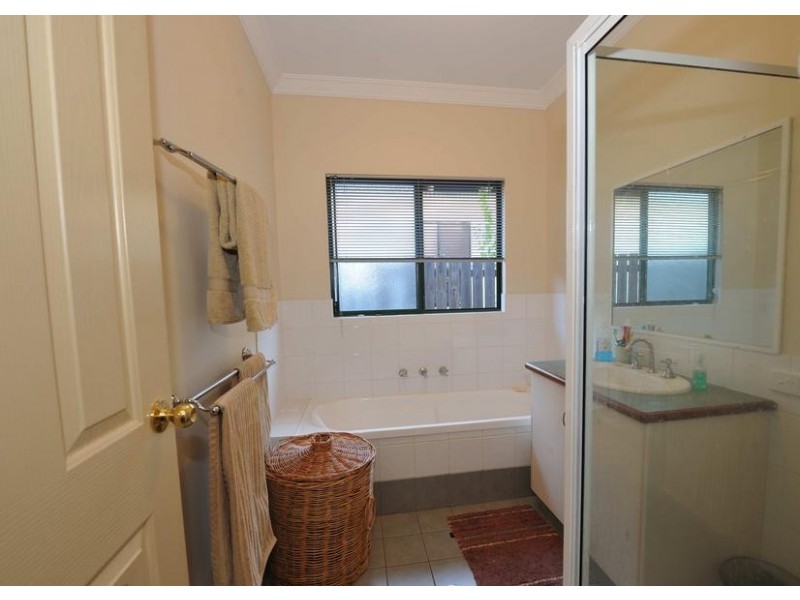 6 Planigale loop, Djugun WA 6725